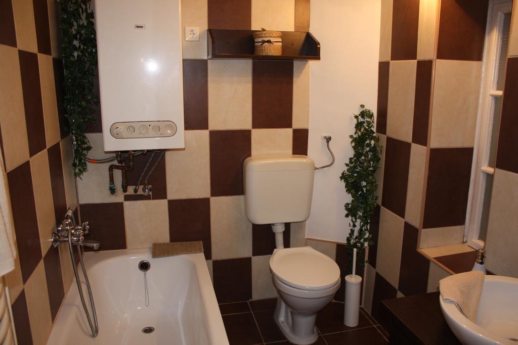 Belvaros Anna-Kuti Apartman Apartment Szeged Ngoại thất bức ảnh